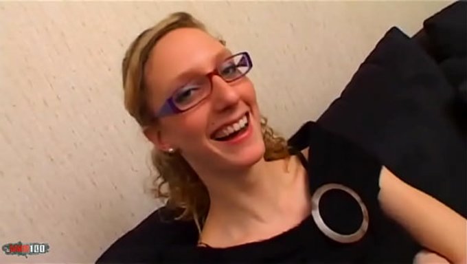 Starla Candy, Derin Boğaz Ve Anal Dahil Olmak Üzere Yoğun Fransız Aksiyonunu Vahşi Bir Seansla Alıyor.