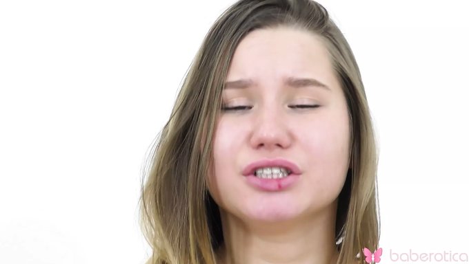 Dolgun Kız Amalia Davis 4k'Da Ve Kendini Tatmin Ediyor