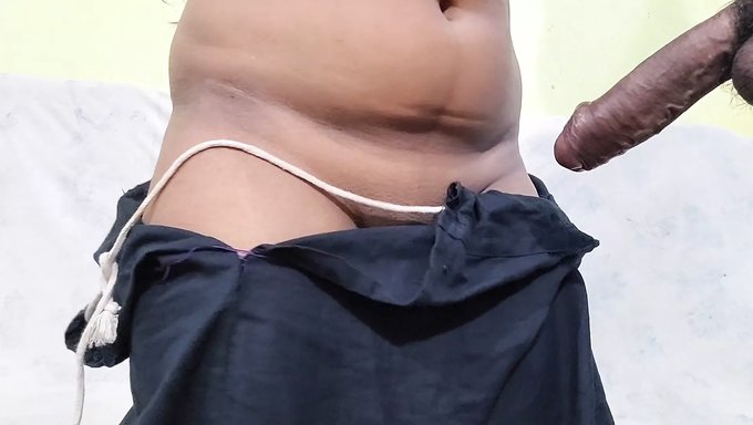 Hint Bhabhi'Nin Büyük Doğal Göğüslü Sikme Makinesinin Derlemesi
