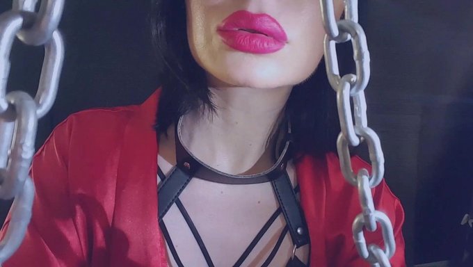 Kraliçe Mistress Emma'Nın Bdsm'Nin Kinky Dünyası