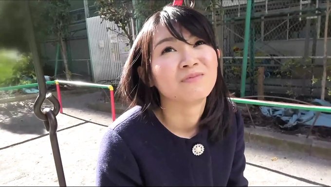 Amatör Genç Suzu, Bu Pov Videosunda Ilk Saksosunu Yaşıyor