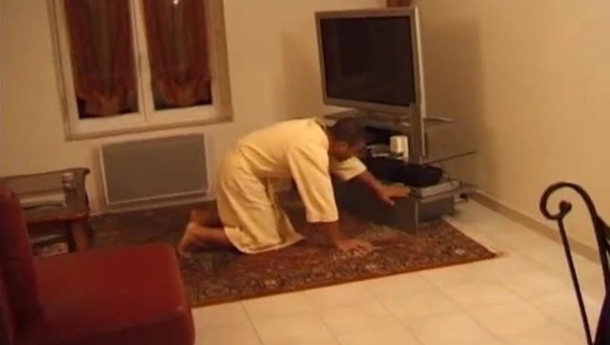 Fransız Porno Videosunda 1'De Iç Çamaşırıyla Sikişmek