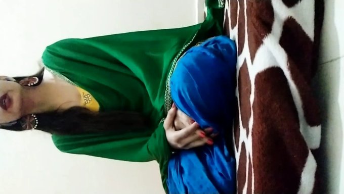 18+ Hintli Genç, Hd'De Sörf Yapmayı Ve Oral Seks Yapmayı Seviyor
