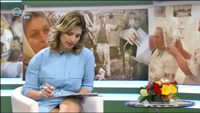 Ayak Fetişi Olan Milf: Eva Novodomszky'Nin Seksi Striptiz