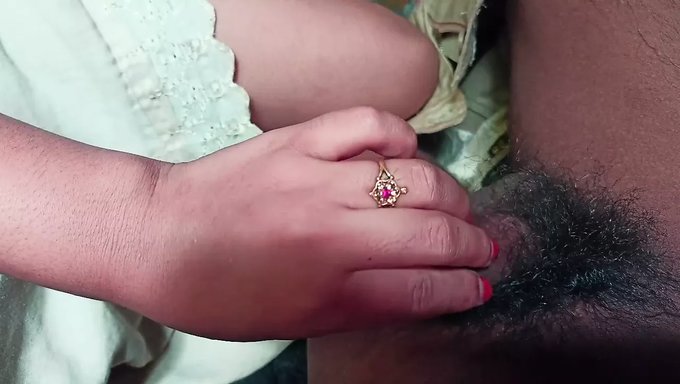 Büyük Göğüslü 18 Yaşındaki Kıza Creampie Yapılıyor