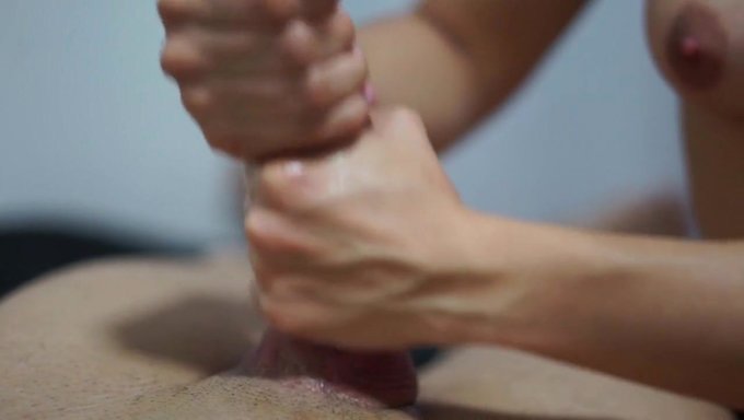 Desi (Güney Asyalı) Nipel Oyunuyla El Işi