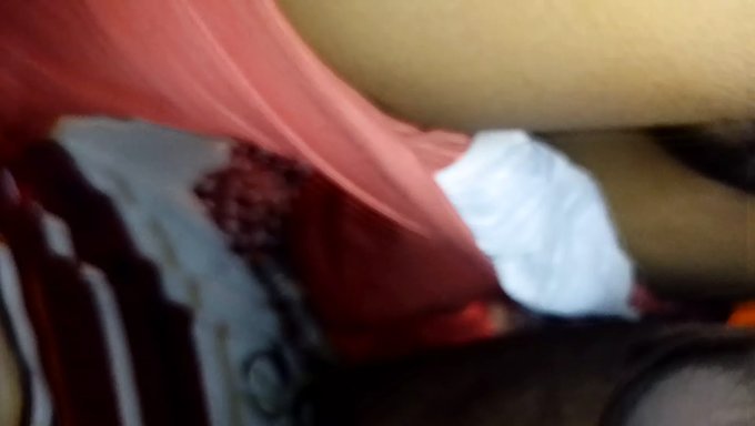 Üniversite Arkadaşından Anal Ve Içine Boşalma Alan 18 Yaşındaki Hintli Kız