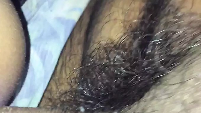 Gavat Hikayesi: Bir Adam Süpermarkette Kuzeninin Arkadaşını Ayartıyor