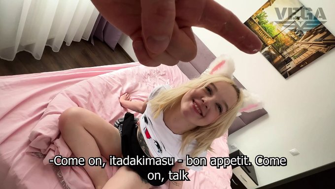 Amatör Üvey Kız Kardeş Büyük Yarrağıyla Selfie Çekiyor