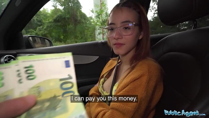 Public Agent - Açık Havada Eğlence Için Bir Kız Getirdi