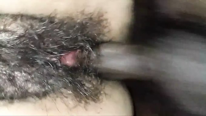 Gerçek Hintli Milf, Üvey Oğlu Tarafından Içine Boşalıyor