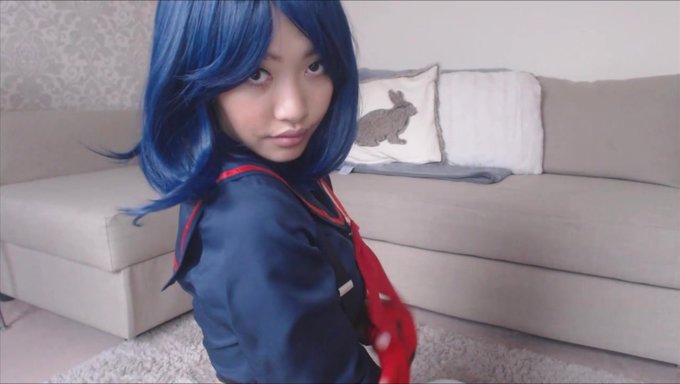 Ryuko Matoi, Seks Oyuncaklarıyla Yumuşak Mastürbasyondan Zevk Alıyor