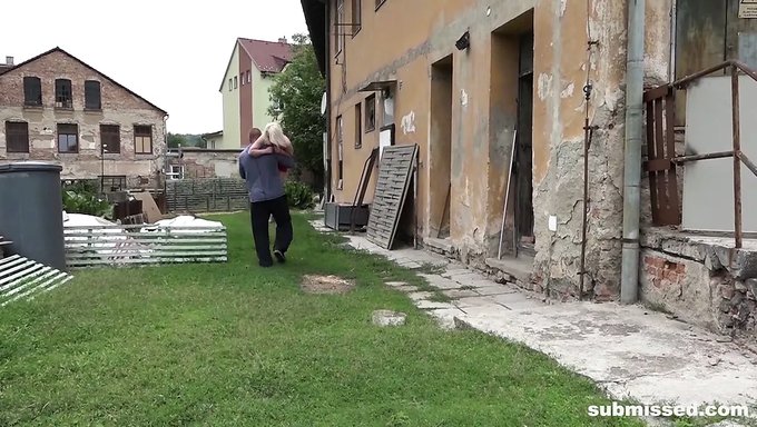 Lovita Fate'In Sarışın Güzelliği Sert Ve Vahşi Bir Yolculuğa Çıkıyor