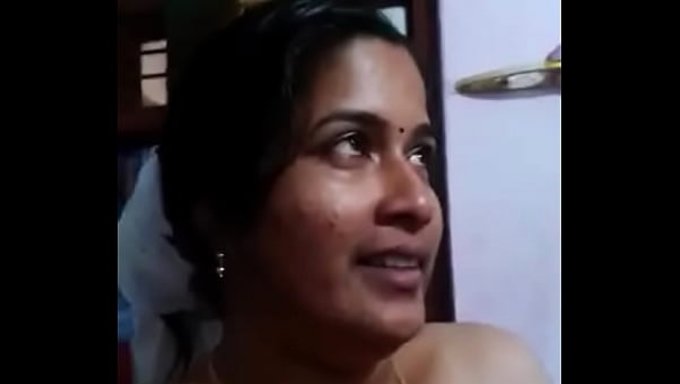 Tatlı Desi Bhabhi'M Ateşli Ve Baştan Çıkarıcı Bir Hint Porno Videosu.