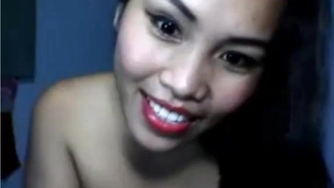 Filipinli Webcam Kızı Kamerada Yaramaz Oluyor