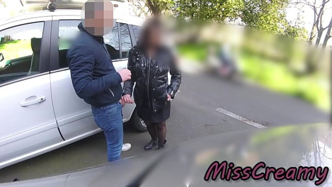Misscreamy Ile Sokakta Aletimi Sergilerken Seyirciler De Eğlenceye Katıldı.