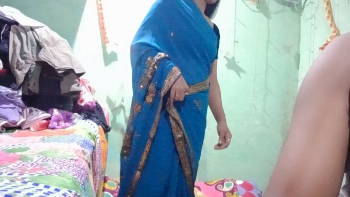 Uzun Bir Günün Ardından, Eğlenceli Bir Gece Için Pooja Ile Eve Dönüyorum