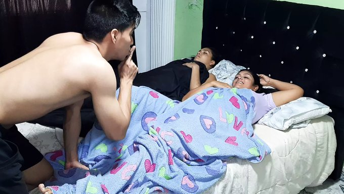 Amatör Sakso Ve Derin Boğaz: Üvey Annemin Fahişesi