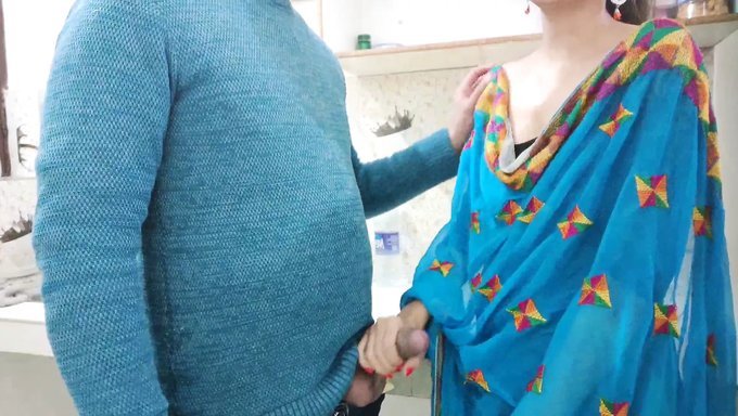 Asyalı Anne, 18 Yaşındaki Kız Tarafından Amını Yalatıp Beceriliyor
