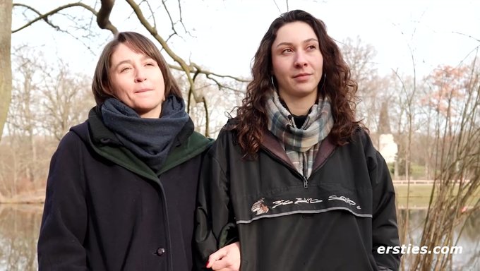 Charlie L Ve Axelle'In Ilk Ortak Banyo Zamanı O Kadar Sıcak Ki Buzu Eritebilir.