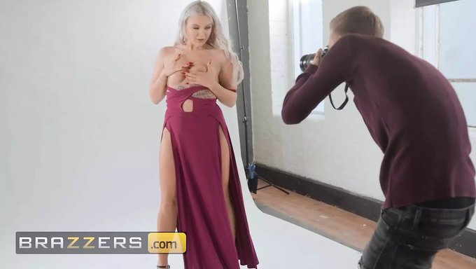 Sarışın Bomba Lana Rose'Un Fotoğraf Çekimi Danny Ile Vahşi Bir Buluşmaya Dönüşüyor
