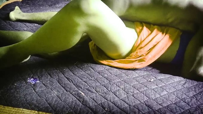 Genç (18+) Büyük Bir Yarakla Beceriliyor