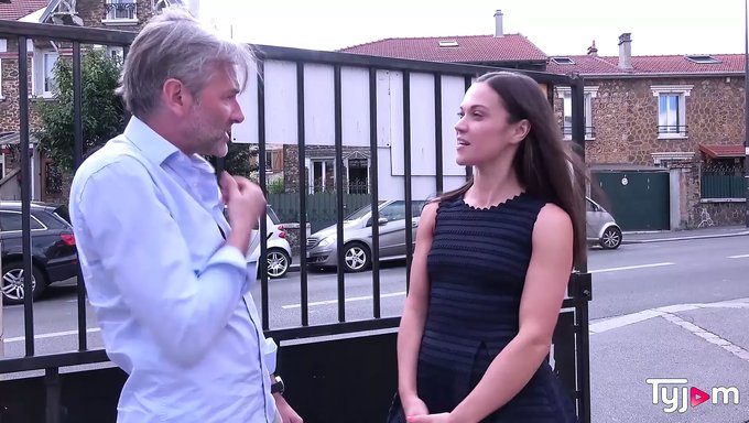 Alyssa Reece'In Sıcak Vücudu Ve Büyük Göğüsleri Bu Hd Videoda Bir Fransız Yarrağı Tarafından Beceriliyor