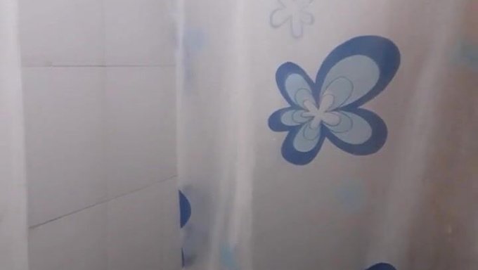 Genç Kız Üvey Erkek Kardeşine Sakso Çektiriyor