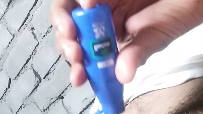 Hintli Genç (18+), Ağzını Siktirirken Bir Dildo Yalıyor