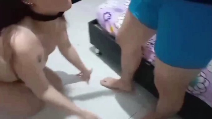 Üvey Kız Kardeş Ve Erkek Kardeş Cinsel Aktivitelere Giriyorlar