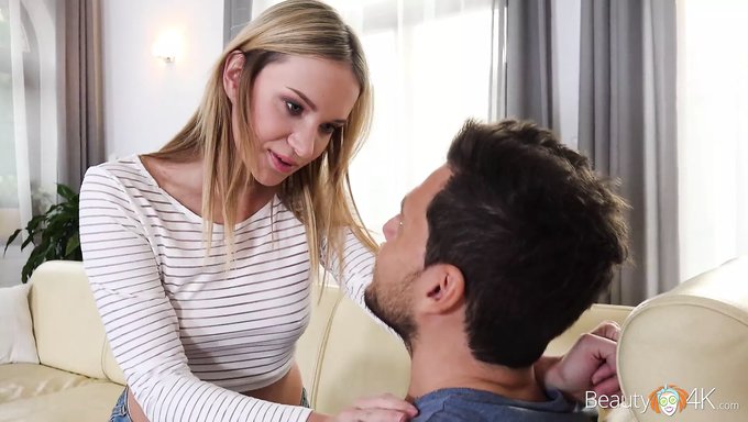 Bu Bebek Nasıl Seks Yapılacağını Ve Tadını Çıkarmayı Öğretin