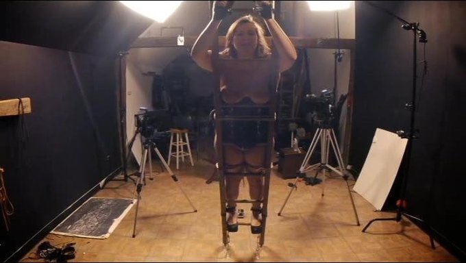 Gay Bdsm: Strapon Play