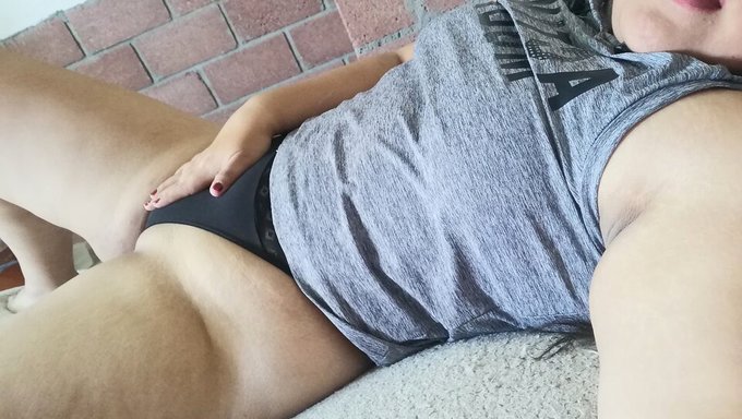 Bu Seksi Kızla Pantolon Çorabında Sevişin