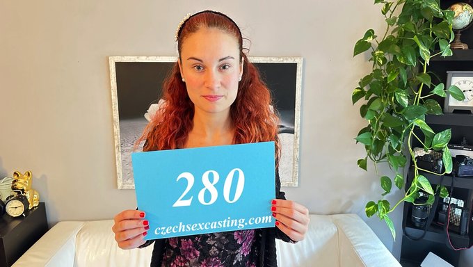 Avrupalı Kızıl Saçlının Casting Röportajı Çok Yanlış Gidiyor