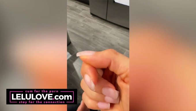 Göğüslü Amatör Hemşire Lelu Love, Ev Yapımı Kamera Arkası Rol Yapma Videosunda