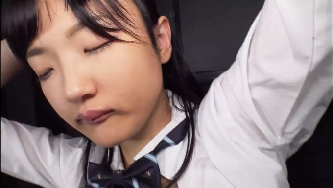 Asyalı Öğrenci Yurt Odasında Creampie Alıyor (3)