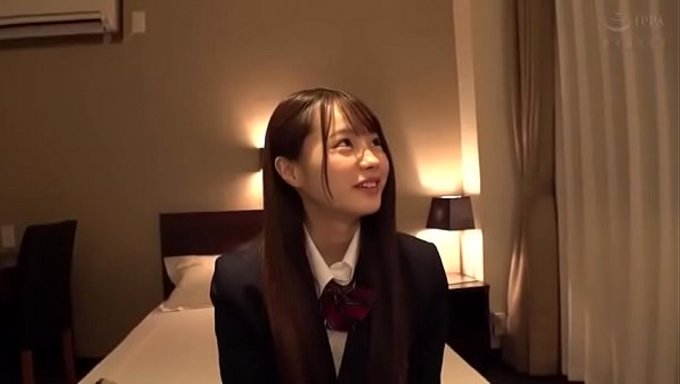 Küçük Göğüslü Japon Güzeli Ichika Matsumoto Sertçe Beceriliyor.