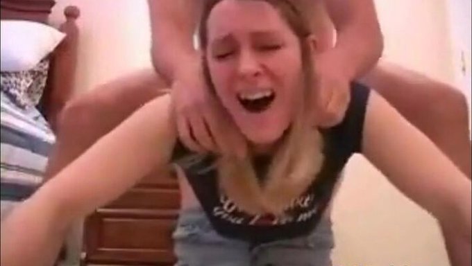 Büyük Kalçalı Norveçli Milf Ile Sert Anal Seks