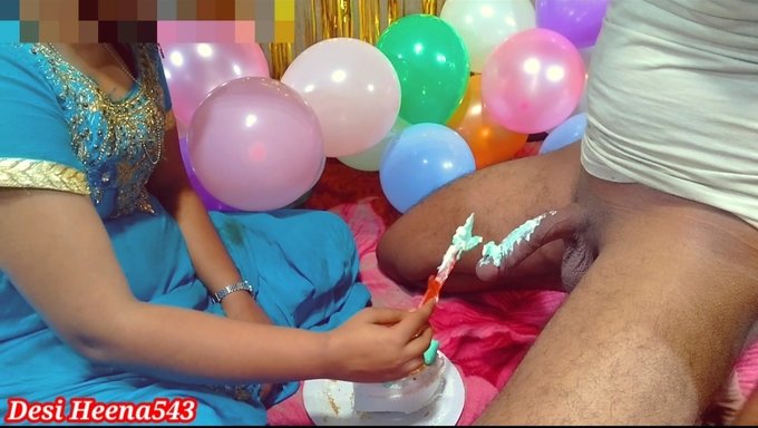 Desi Kız Heena, Kocasıyla Doğum Gününü Kutluyor - 18+ Video