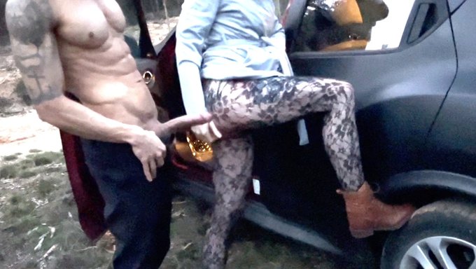 Avrupalı Bir Genç Sarışınla Halka Açık Seks: Penis Ve Am Oyunu