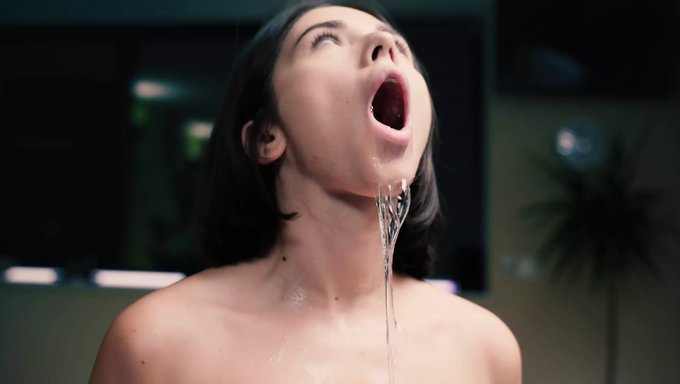 Esmer Genç Eve Sweet Ve Milf Josephine Jackson, Sert Lezbiyen Seksin Tadını Çıkarıyorlar