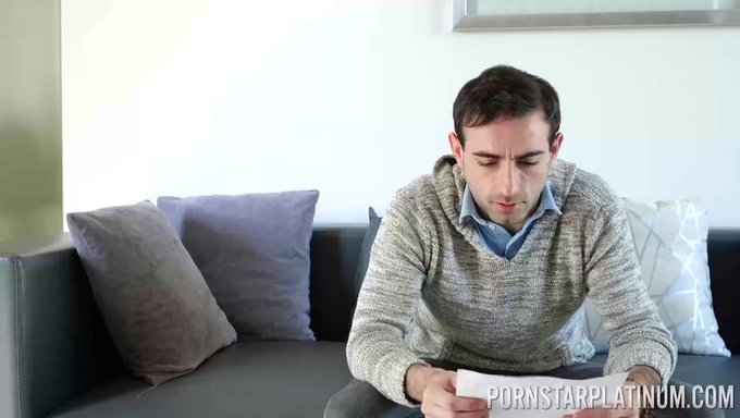 Erkek Arkadaşım Islak Amımı Ve Büyük Memelerimi Seviyor.