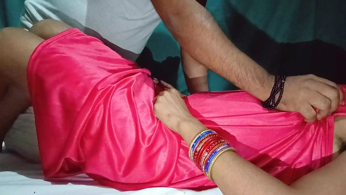 Desi Bhabhi Ilk Kez Kamera Karşısında!